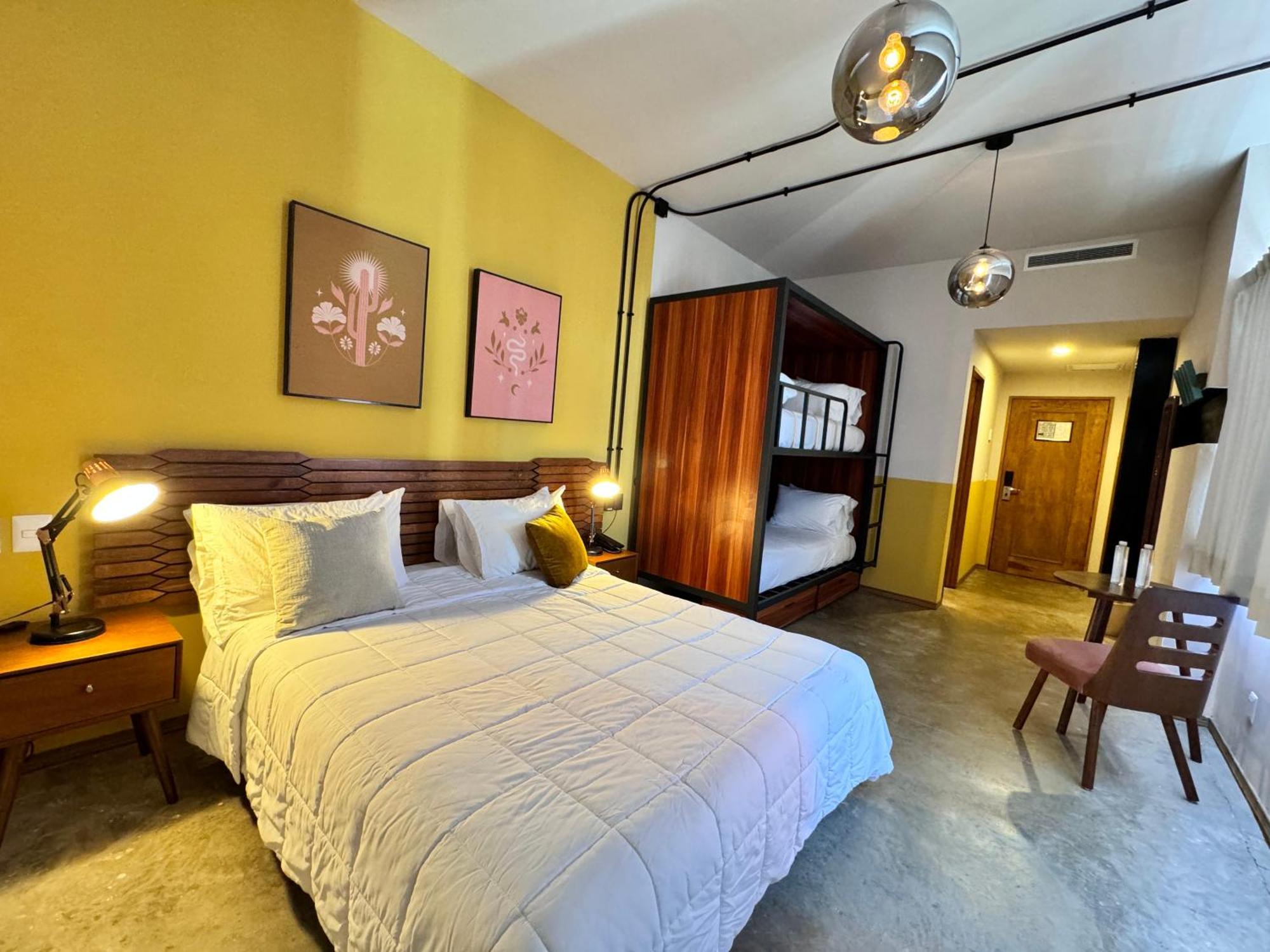 Hotel Ola Chapultepec กัวดาลาฮารา ภายนอก รูปภาพ