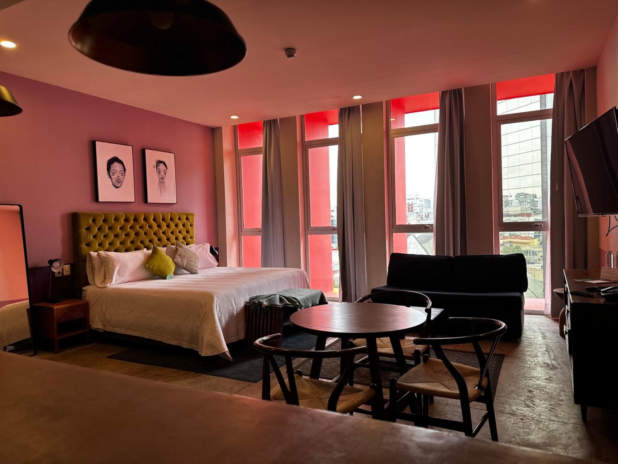 Hotel Ola Chapultepec กัวดาลาฮารา ภายนอก รูปภาพ