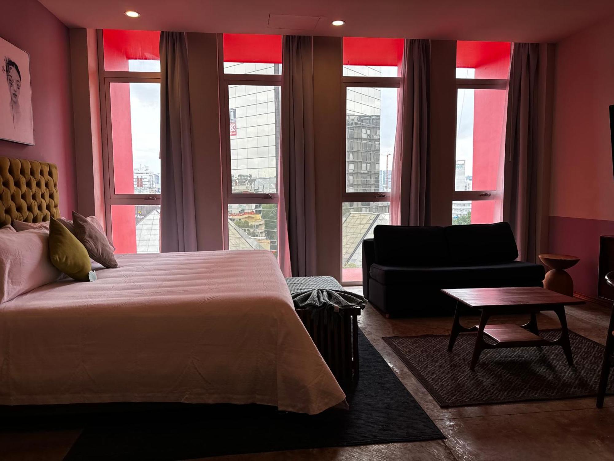 Hotel Ola Chapultepec กัวดาลาฮารา ภายนอก รูปภาพ
